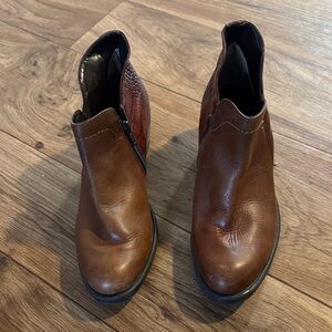 David Tate Chestnut Leather Boots